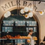Milk Bar Warszawa – ukraińskie korzenie, które przyciągają tłumy. Fenomen świątecznych dekoracji, który podbił stolicę