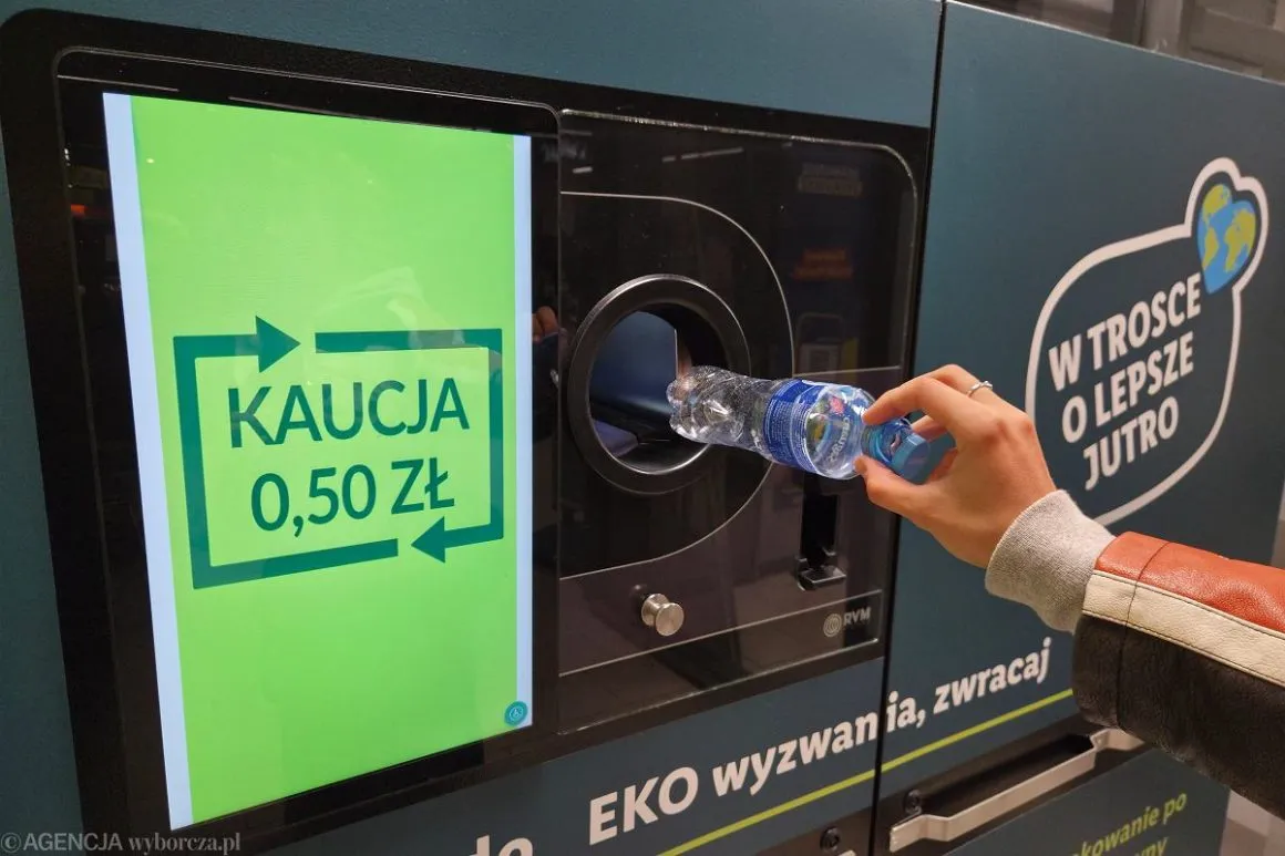 Ministerstwo Finansów Polski doprecyzowało: zwrot kaucji za butelki może podlegać opodatkowaniu (ale nie zawsze)